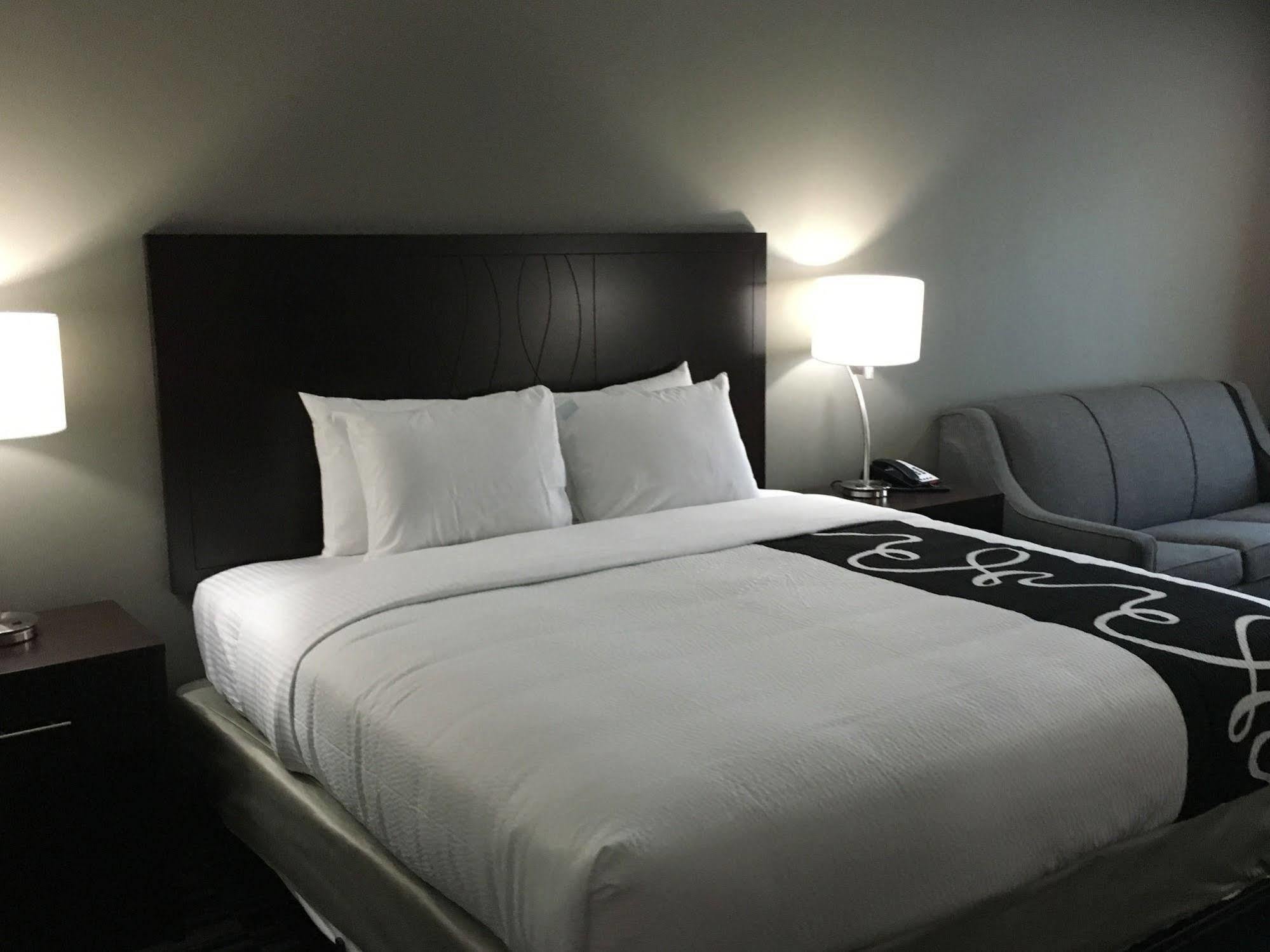Catoosa Inn & Suites Dış mekan fotoğraf