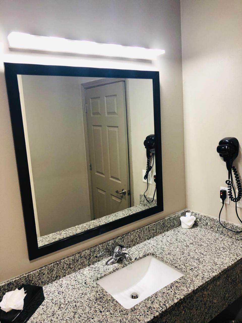 Catoosa Inn & Suites Dış mekan fotoğraf